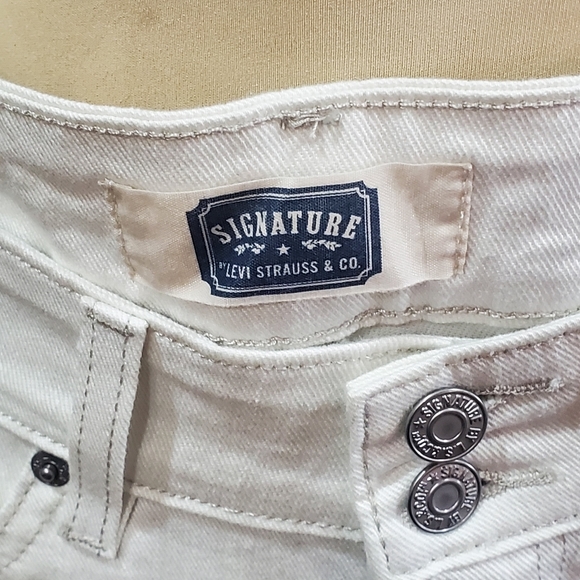Levi Strauss & Co Signature Crop Pants - Picture 3 of 7